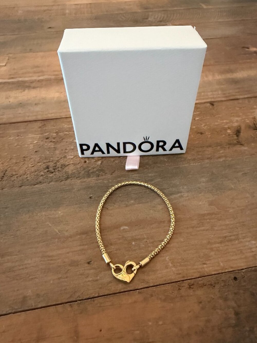 Pandora Gold Studded Chain Bracelet 14k Gold Plating with Heart Clasp New 6.7”